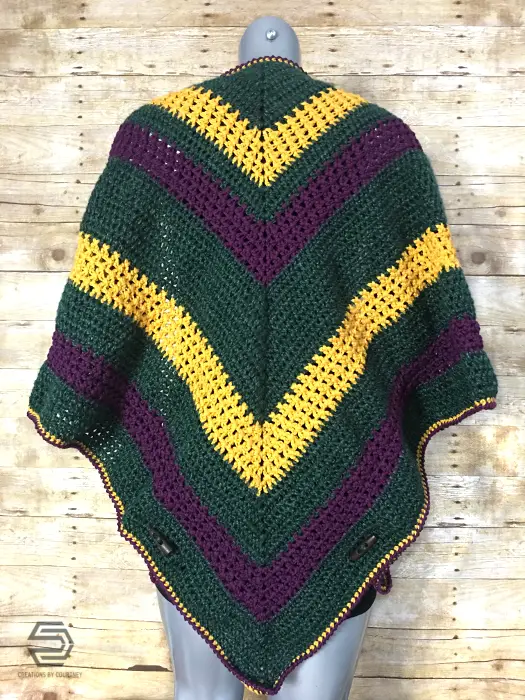 Easy crochet wing shawl pattern - Fosbas Designs