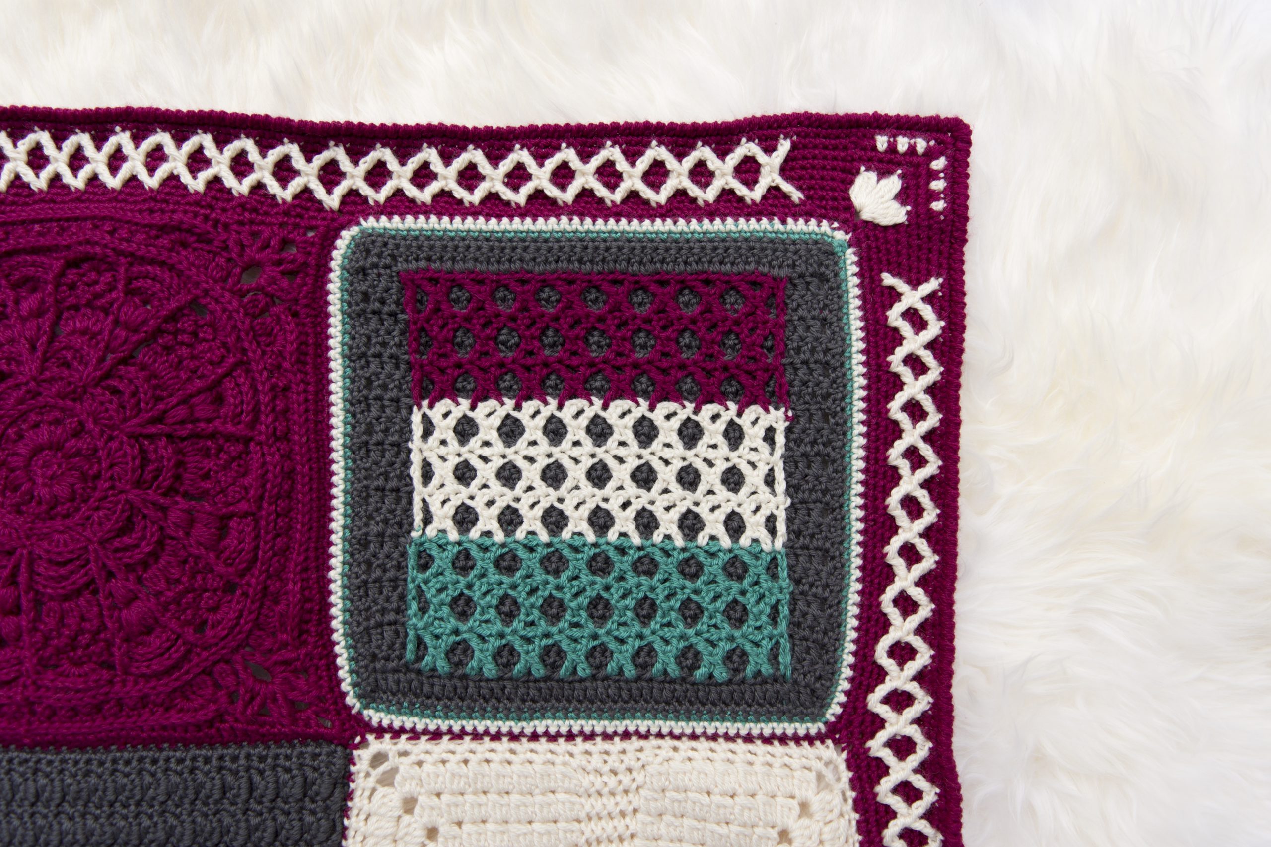 Kisses Square, a free crochet pattern, and part of the Creative Crossings Blanket.