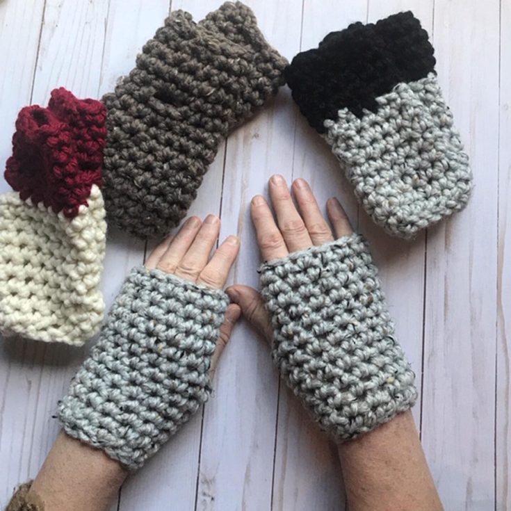 Image for Short and Chunky Fingerless Gloves