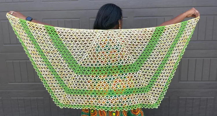 X-capade Trapezoid Crochet Shawl - Creations By Courtney